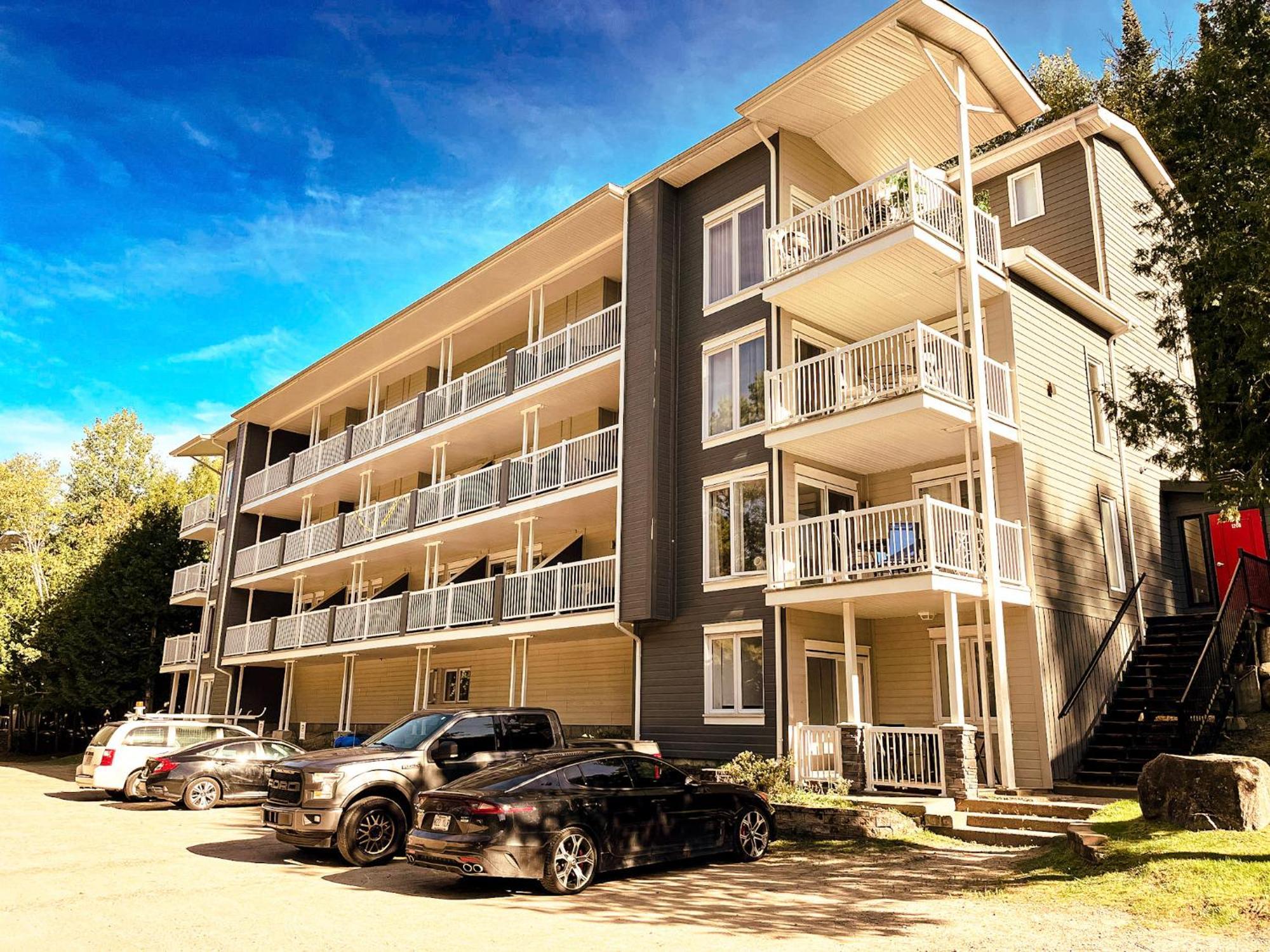 Condo Moderne, Escapade Vacance, Vue Sur Montagnes 外观 照片