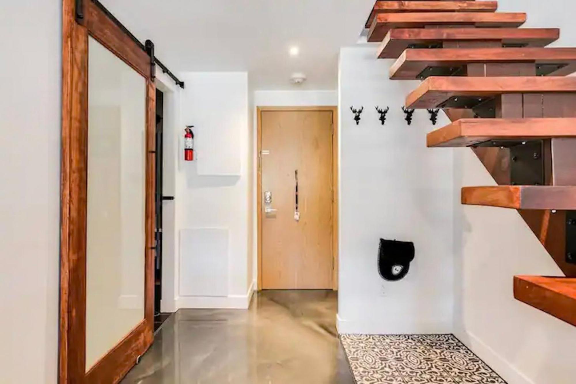 Condo Moderne, Escapade Vacance, Vue Sur Montagnes 外观 照片
